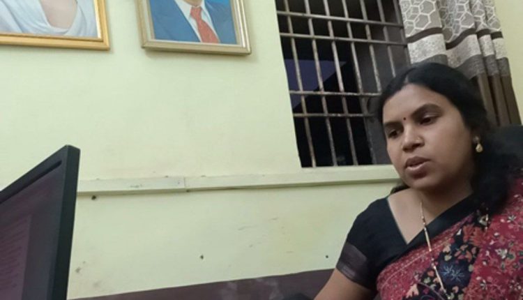 उप पंजीयक दुर्ग रात्रे मेडम
